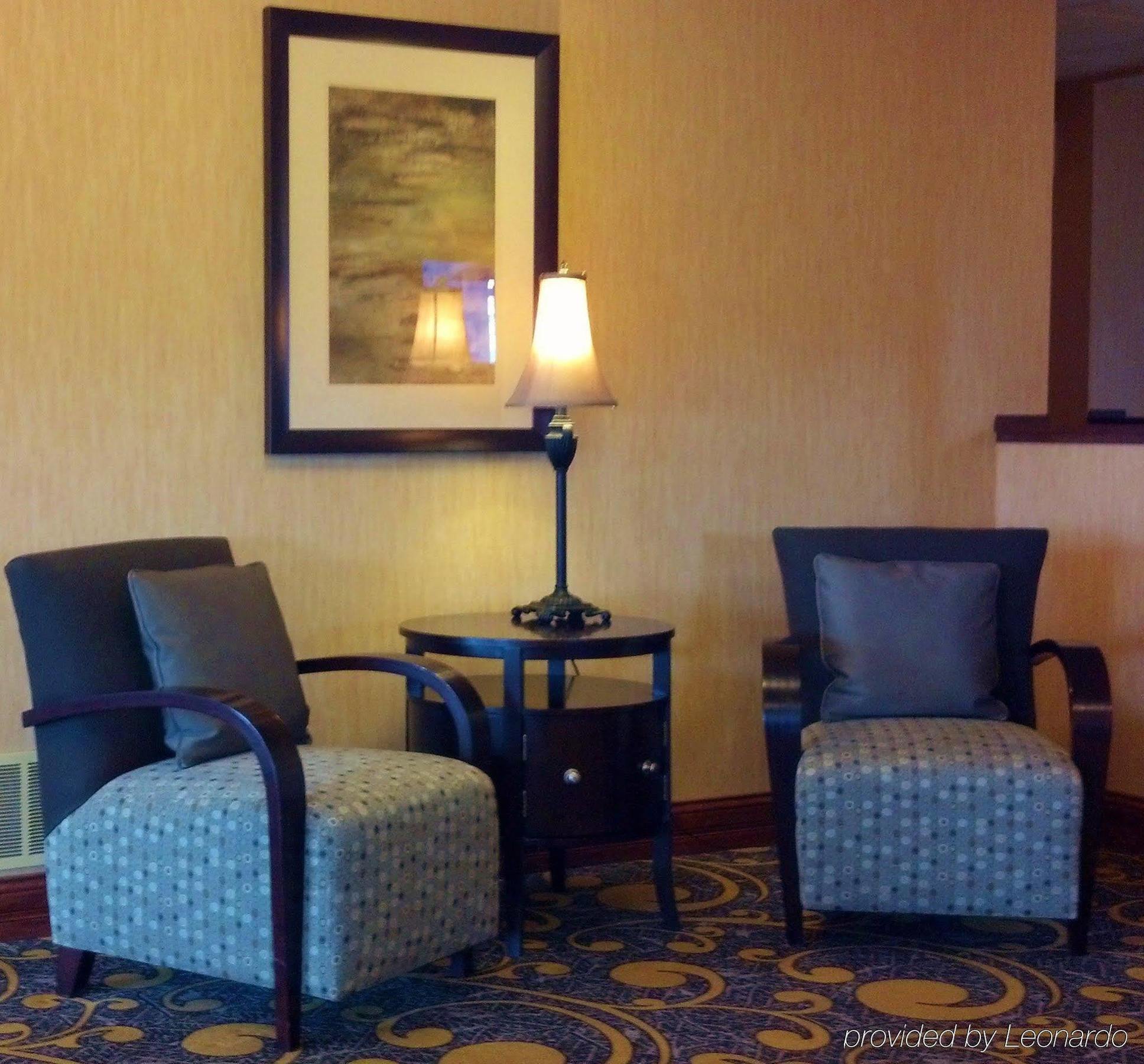Holiday Inn Express Deforest By Ihg Exterior foto