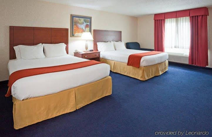 Holiday Inn Express Deforest By Ihg Exterior foto